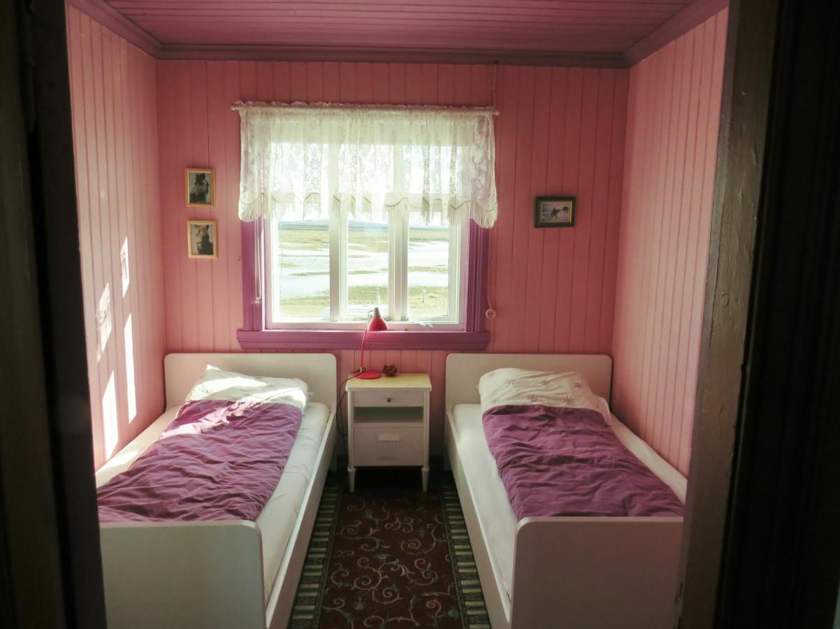 Husey Hostel & Horsefarm Egilsstaðir Exteriör bild